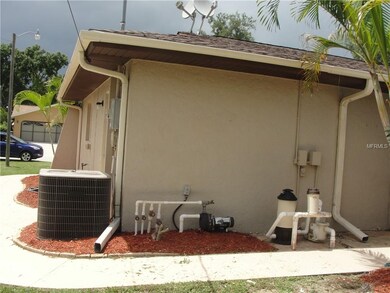 2083 Broad Ranch Dr, Port Charlotte, FL 33948 - photo 5