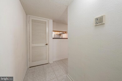 1539 Lincoln Way unit 302, McLean, VA 22102 - photo 7