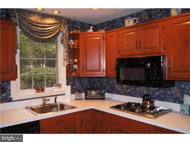 607 Midland Cir, Berwyn, PA 19312 - photo 5