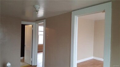 630 1/2 15th St, Niagara Falls, NY 14301 - photo 5
