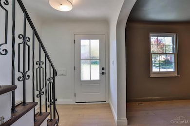 1120 Paxton Ave, Cincinnati, OH 45208 - photo 6