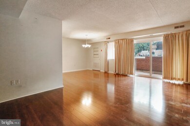 1749 Edgewood Hill Cir unit 4, Hagerstown, MD 21740 - photo 3