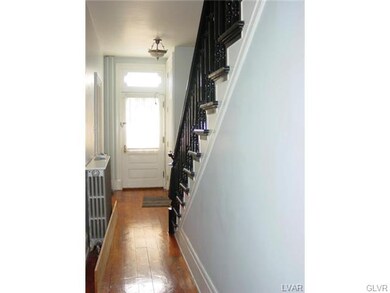 529 Ontario St, Bethlehem, PA 18015 - photo 3