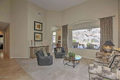 Living Room-Mountain View
