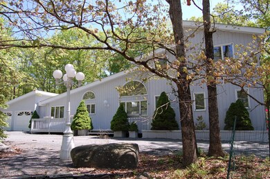 128 Buckboard Ln, Hawley, PA 18428 - photo 3