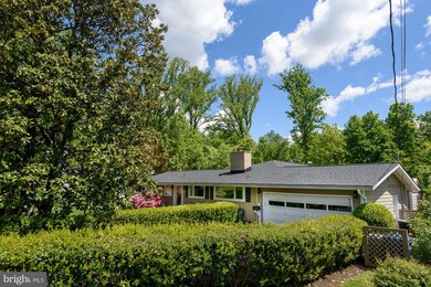 3525 Devon Dr, Falls Church, VA 22042 - photo 3