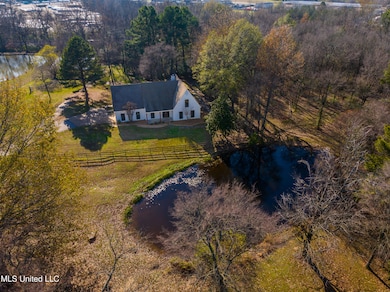 5155 Rolling Pine Cir, Olive Branch, MS 38654 - photo 2