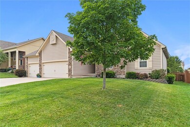 1404 SW Merryman Dr, Lees Summit, MO 64082 - photo 4