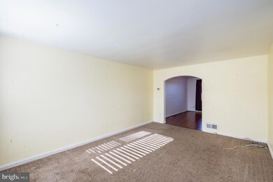 726 Aldworth Rd, Dundalk, MD 21222 - photo 4