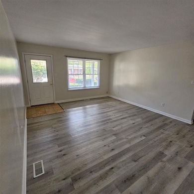 3960 Highland Dr, Richmond, IN 47374 - photo 3