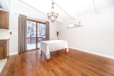 7 Dinig Room 421 Kayak Dr Anchorage (26