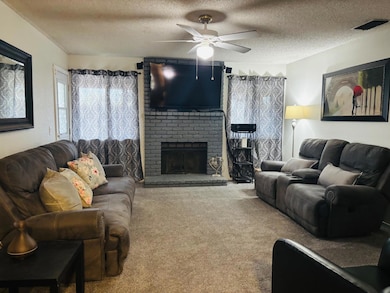 2014 N Garden Ave, Fresno, CA 93703 - photo 2