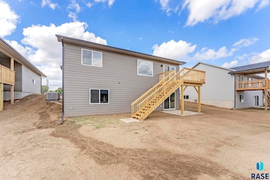 620 N Yankee Ave, Sioux Falls, SD 57110 - photo 4