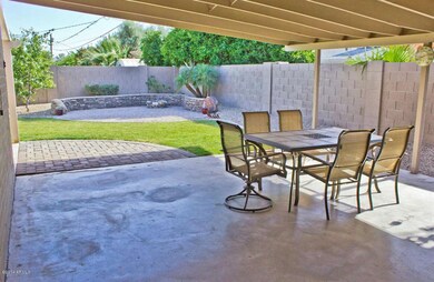 3611 Shaw Butte Covered Patio