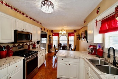 9502 Whaleys Lake Trace, Jonesboro, GA 30238 - photo 6