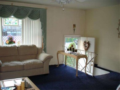 2889 Tremont St, Philadelphia, PA 19136 - photo 3