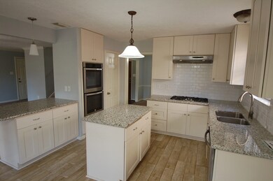 11707 Park Creek Dr, Houston, TX 77070 - photo 4