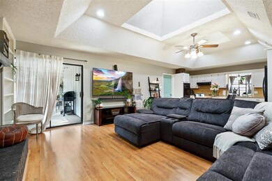 108 Briarhaven Blvd, Weatherford, TX 76086 - photo 7