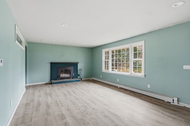 487 Buff Cap Rd, Tolland, CT 06084 - photo 4