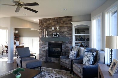 1828 SW Blackstone Place, Lee's Summit, MO 64082 - photo 4