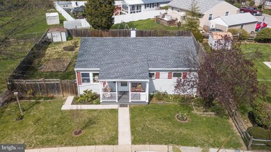 718 Raynor Ave, Catonsville, MD 21228 - photo 2