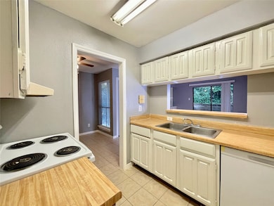 3500 Tangle Brush Dr unit 3, Spring, TX 77381 - photo 7