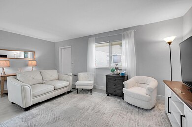 646 Flanders N, Delray Beach, FL 33484 - photo 7