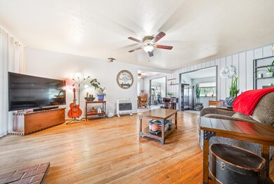 7558 Maple Ln, Central Point, OR 97502 - photo 5