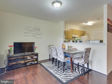 3839 El Camino Place unit 14, Alexandria, VA 22309 - photo 4