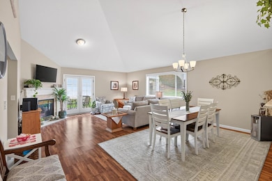 2905 Devonshire Cir, Woodbury, MN 55125 - photo 2