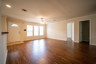 905 Grenshaw St unit A, Houston, TX 77088 - photo 6