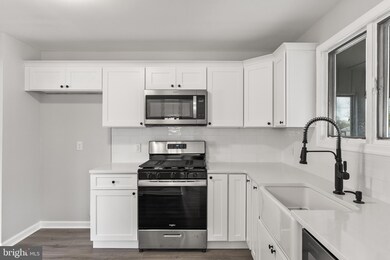 11 Eaton Cir, Clementon, NJ 08021 - photo 5