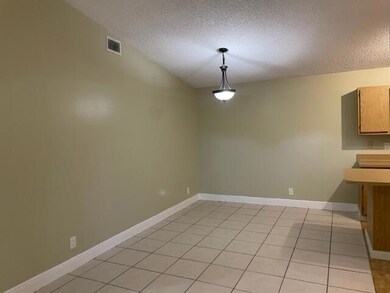 4405 Woodstock Dr unit D, West Palm Beach, FL 33409 - photo 4