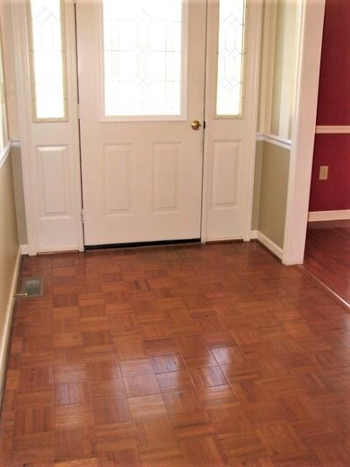 205 Fairlane Dr, Shelbyville, TN 37160 - photo 4