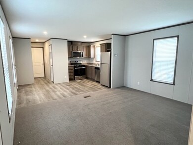 2482 Pajot Rd unit 31, Kawkawlin, MI 48631 - photo 2