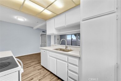 1735 E Washington St unit B28, Colton, CA 92324 - photo 5