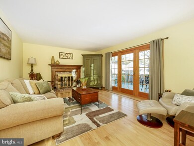 484 Maple Point Dr, Langhorne, PA 19047 - photo 4