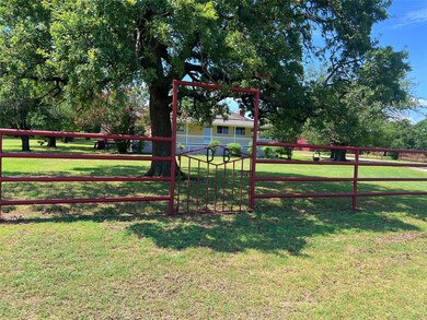 1828 C R 151, Gainesville, TX 76240 - photo 5