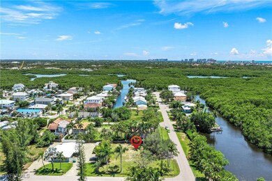 .29 ACRE DOUBLE/CORNER LOT! GULF-ACCESS BOAT DOCKS