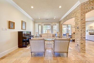 1413 Glourie Dr, Houston, TX 77055 - photo 7