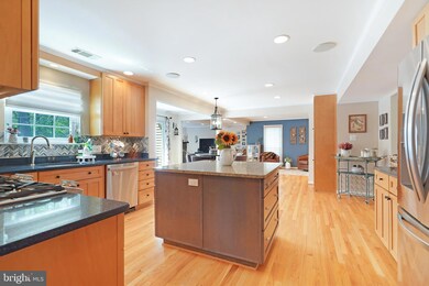 1230 Bishopsgate Way, Reston, VA 20194 - photo 4