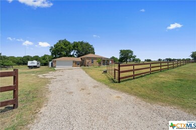 697 Doss Ln, Moody, TX 76557 - photo 3