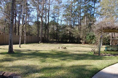 13 Stony Creek Dr, Conroe, TX 77384 - photo 4