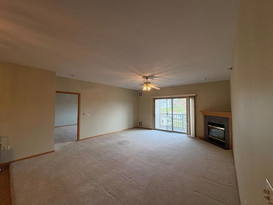 223 Fifth St unit 211, Hartford, WI 53027 - photo 2