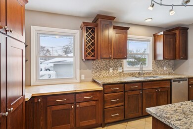 6342 Girard Ave N, Minneapolis, MN 55430 - photo 2