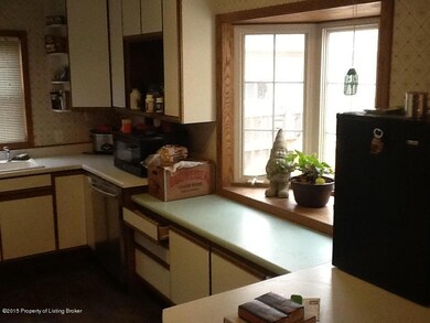 Kitchen - Bay window