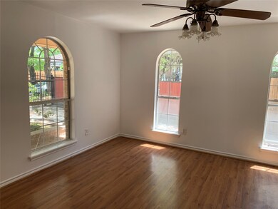 4722 Woodside St, Houston, TX 77023 - photo 6