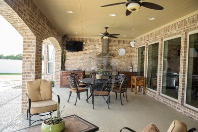 602 2nd St, Bay City, TX 77414 - photo 3