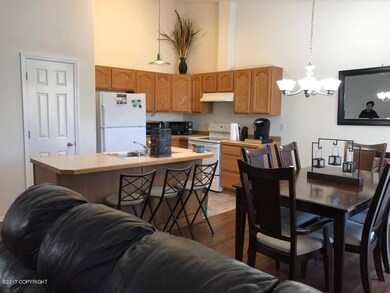 Kitchen/pantry