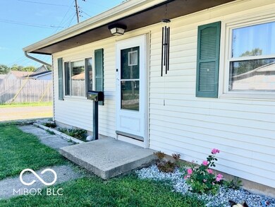 651 N Cherry St, Columbus, IN 47201 - photo 3